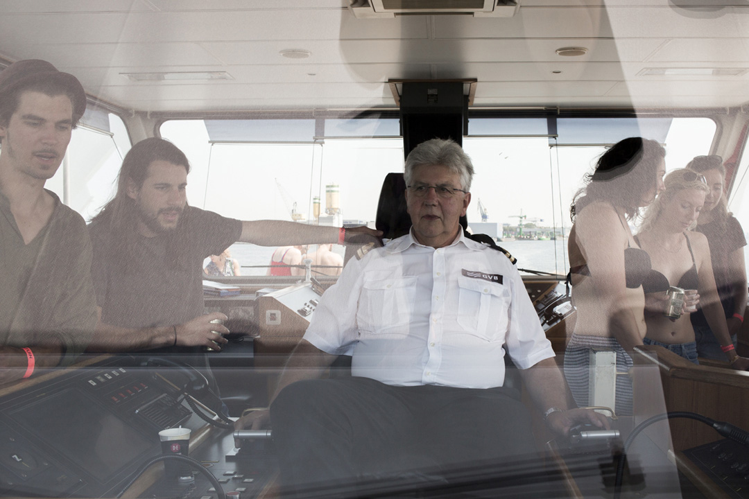 Op GVB veerboot 51, het IJ, Amsterdam, 11-7-2015